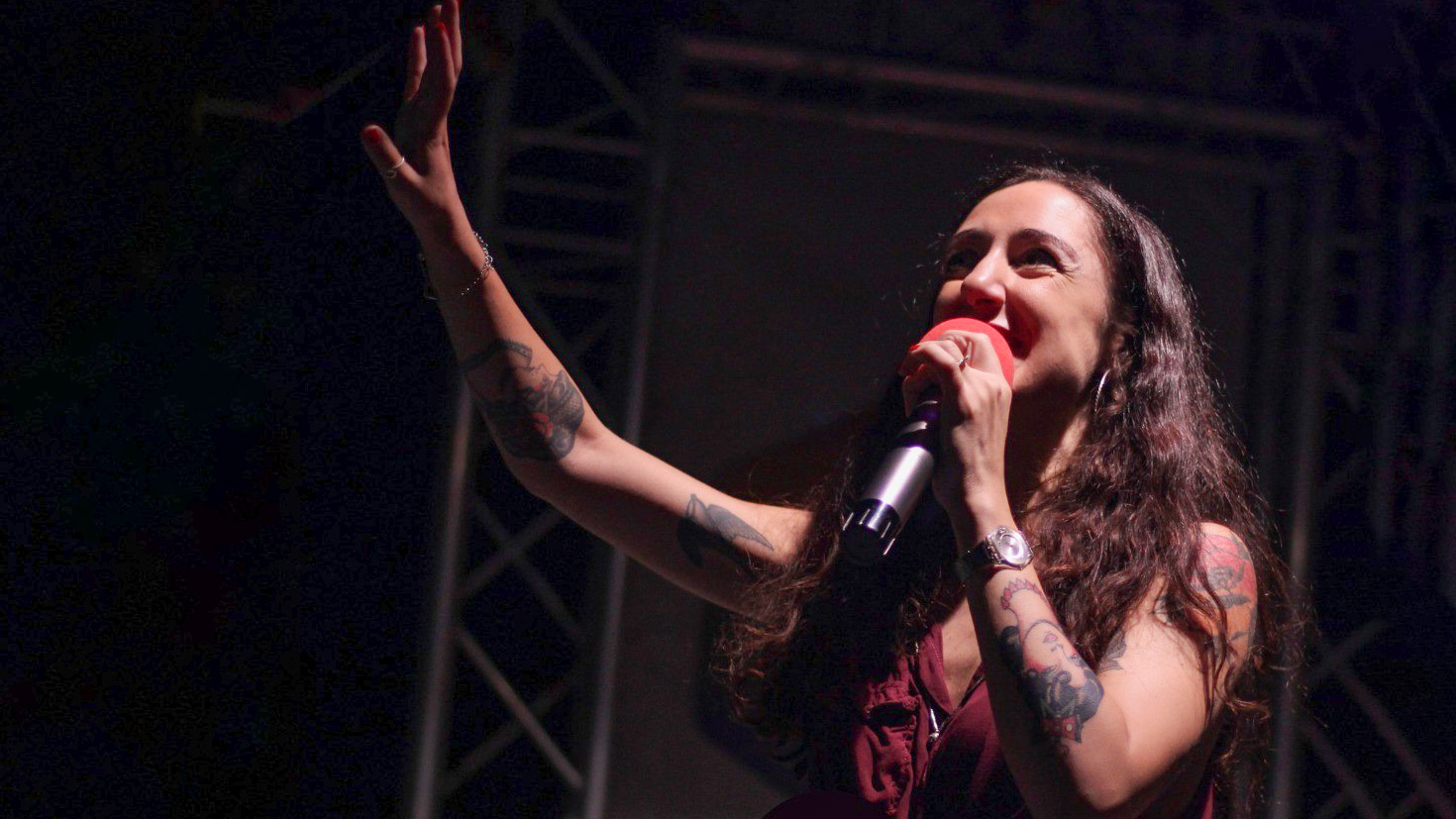 Poetry Slam, al Radio X Social Club fa tappa il contest regionale di poesia performativa con giuria popolare